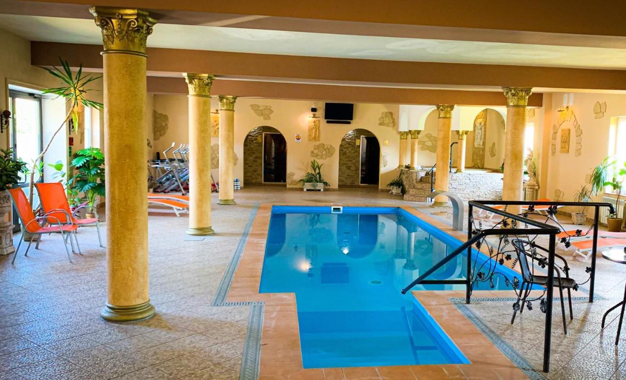 Hotel Wellness & Spa Antyczny Dwor Rudna Mala 외부 사진